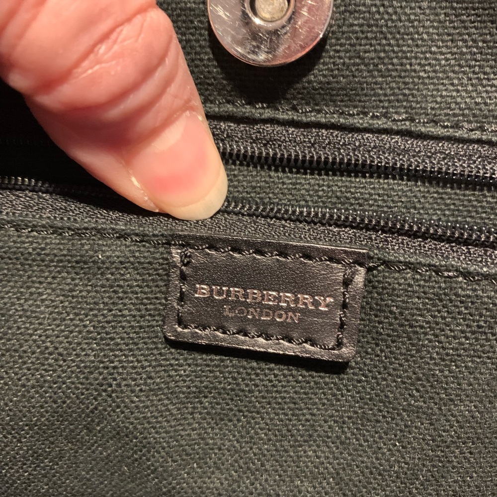 Burberry Beige Checkered Women's - Picture 13 of 15
